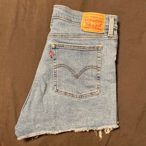Levi shorts